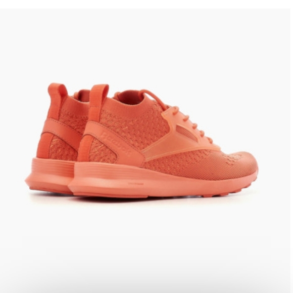 Reebok Zoku sneakers US 7.5. On the promotion pic - 🔥 Coral color. Not my color - Picture 2 of 15